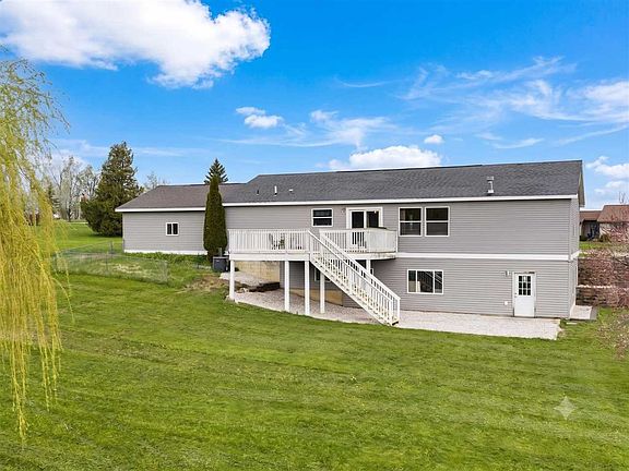 4th image of 338 Boyer Rd
