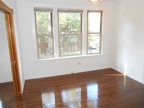 4th image of 1952 W Wilson Ave APT 2Z