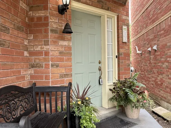 11 Guildpark Ptwy, Toronto, ON M1J 3P1