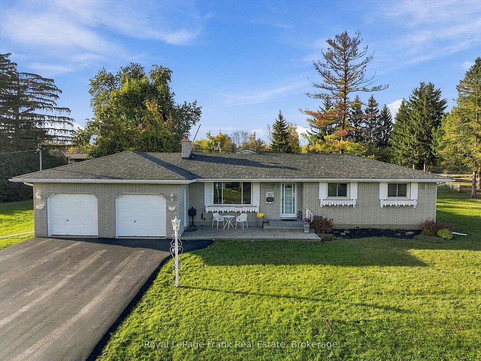 1st image of 362 Simons Ave