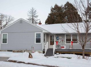 2168 Morningview Rd, Dubuque, IA 52001