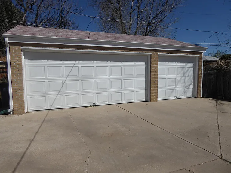 1328 S Beach Ct — Photo 16