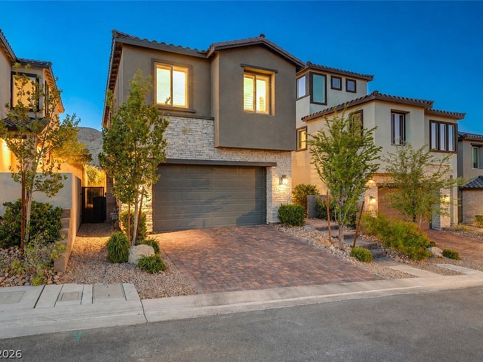 1st image of 11532 Desert Hollow Ave