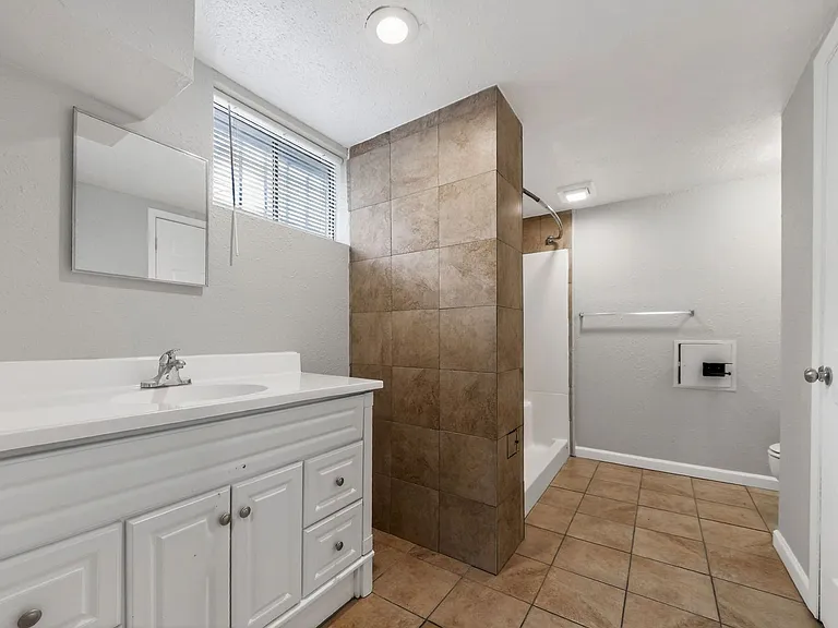 1802 SW Sunset Ave — Photo 14