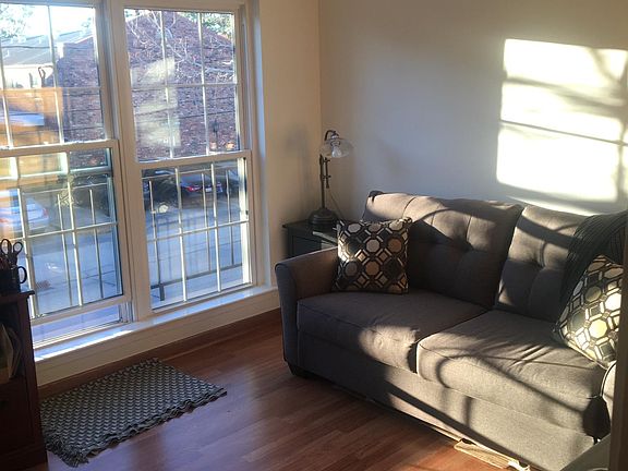 Beautiful natural light in guest bedroom/ home office