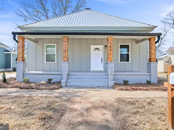 104 Dickinson St, Hogansville, GA 30230