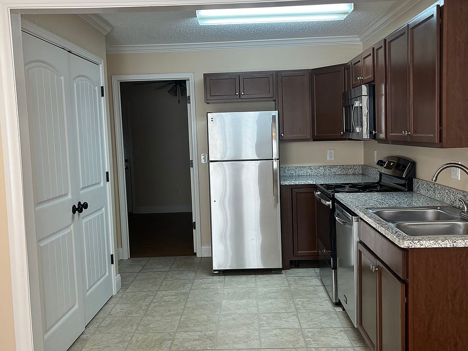 1st image of 1602 Campbell St #2