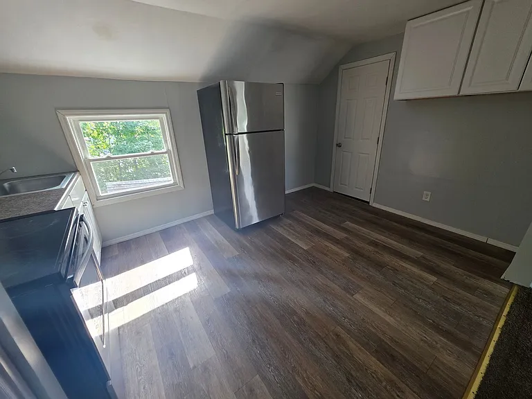 37 N Clinton St — Photo 7