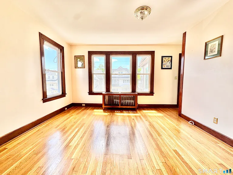 60 Westfield Ave — Photo 5