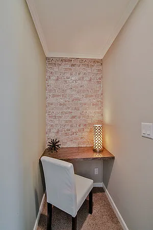 3 bed, 2.0 bath, 1393 sqft, $1,399 — Photo 4