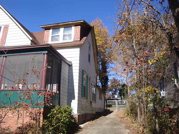 3rd image of 709 Cynthia St
