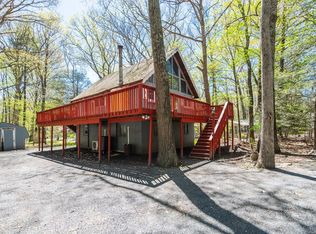 2510 Penn Hills Dr, Bartonsville, PA 18321