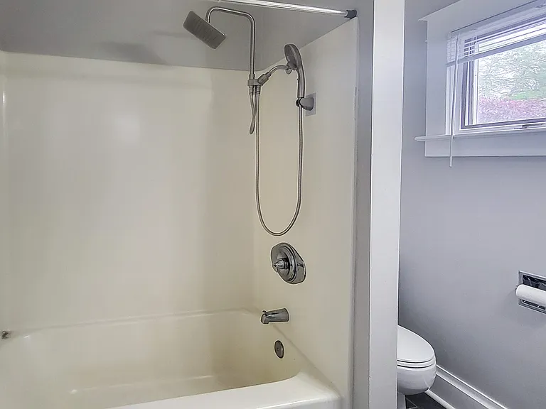 944 Cottage St NE — Photo 21