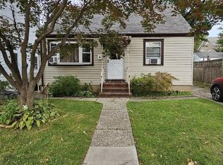 59 Collfield Ave, Staten Island, NY 10302