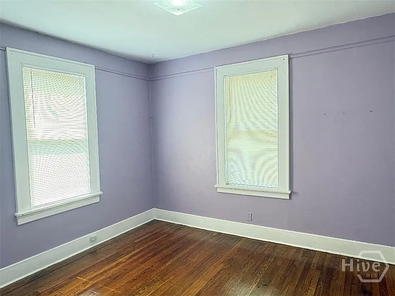 1111 E 35th St — Photo 16