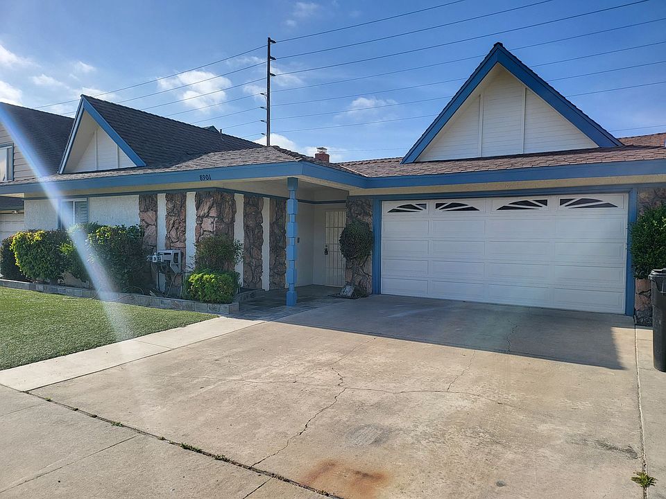 1st image of 8901 Pinehurst Cir