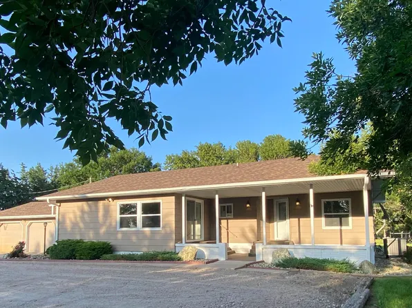 1167 L Rd, Minden, NE 68959