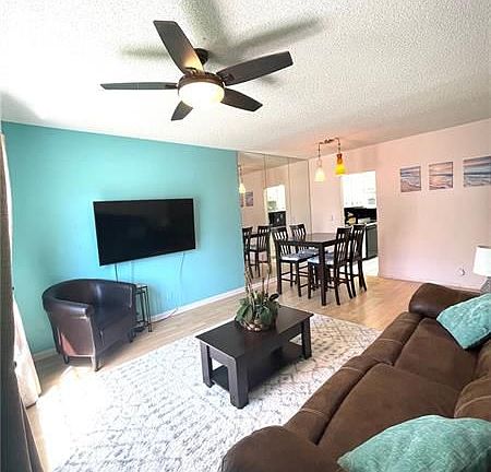 2nd image of 2221 NE 68th St APT 907