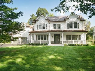 67 Halsted Pl, Rye, NY 10580