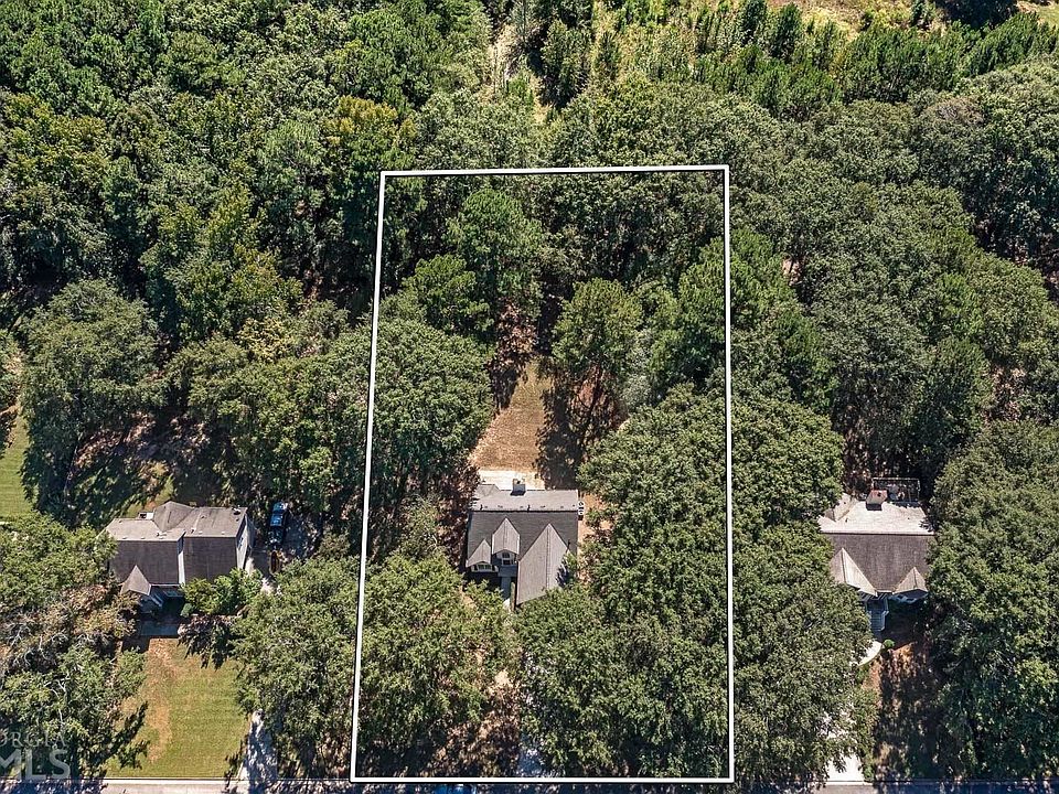 1st image of 220 Saint Charles Ave