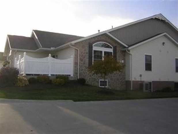 1st image of 1759 Blackberry Ln