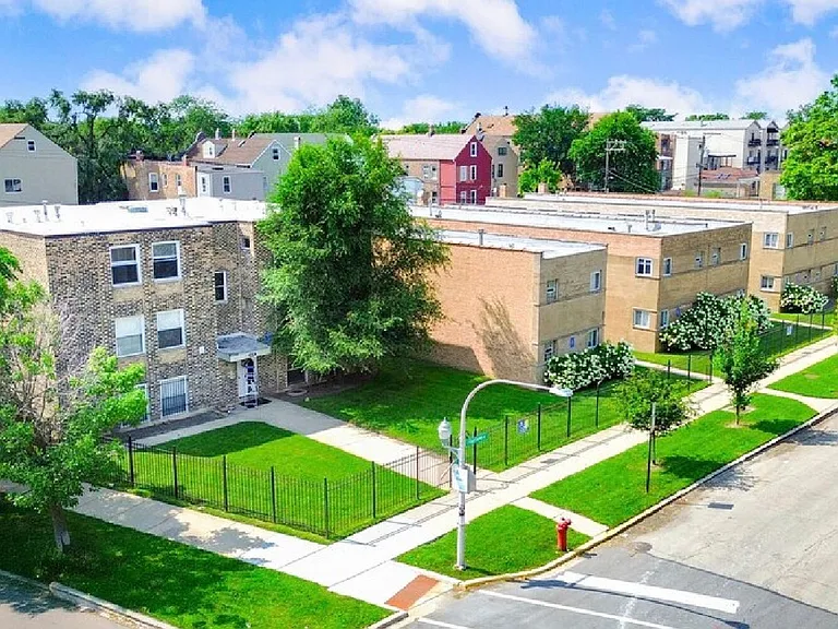 1840-1854 S Fairfield Ave #1W — Photo 1
