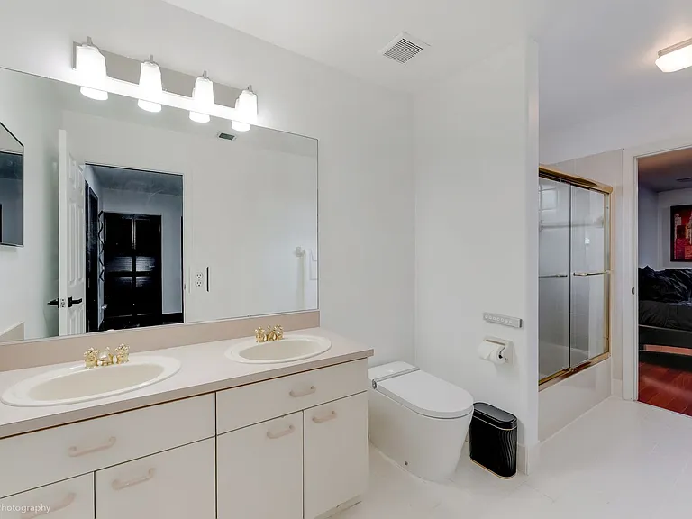 3181 SW 173rd Ter — Photo 16