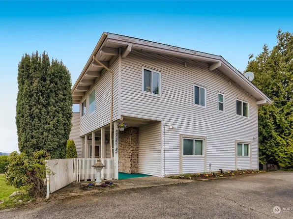 22515 10th Avenue S, Des Moines, WA 98198