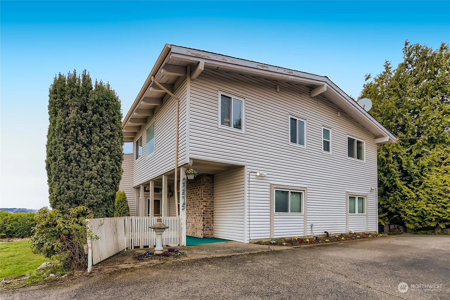 22515 10th Avenue S photo 1