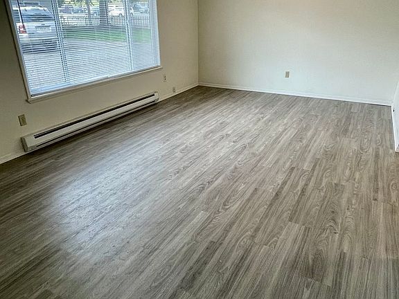 5th image of 2083 Shuksan St APT 5