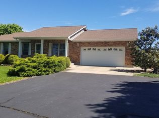 5310 English Rd, Farmington, MO 63640