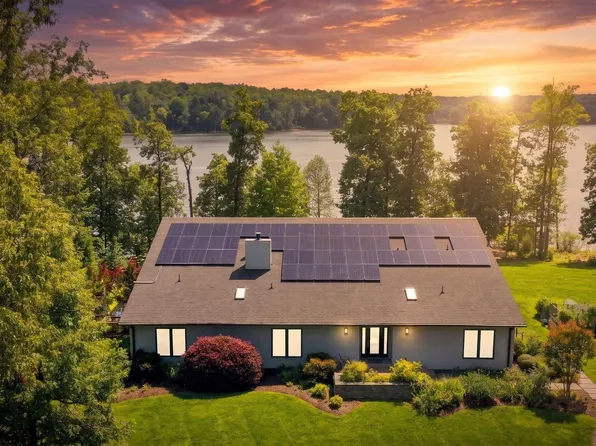 438 Lakeway Rd, Mineral, VA 23117
