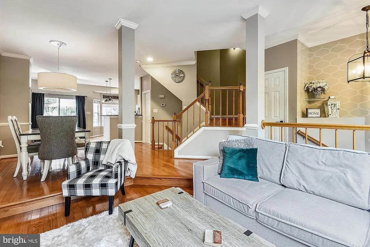 4 bed, 3.5 bath, 1812 sqft, $3,500 — Photo 1