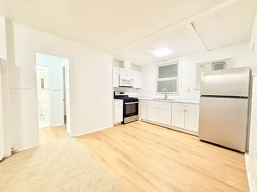 731 San Jose Pl Photo 1