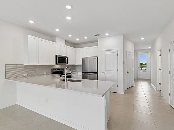 The Burney - Kitchen