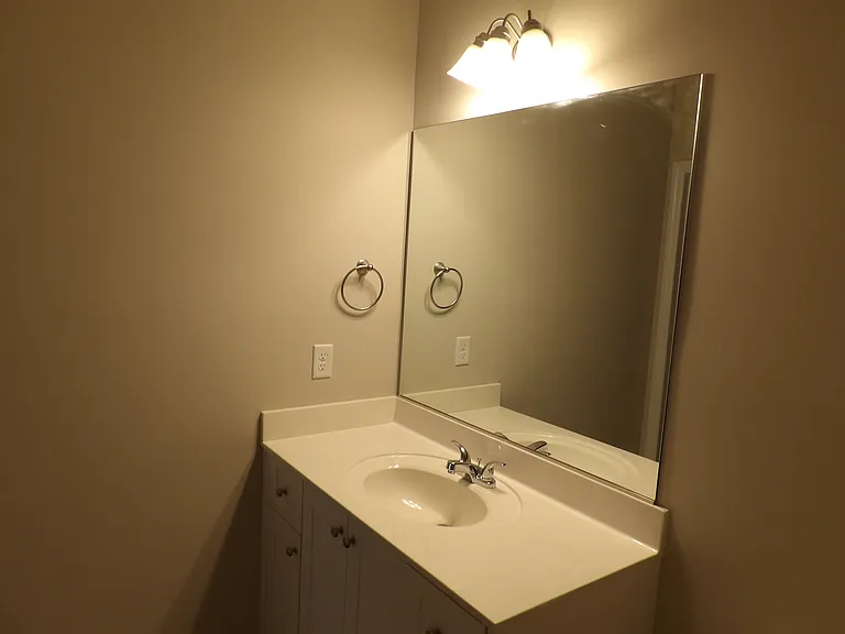 Joiner Crossing Apartments — Photo 13