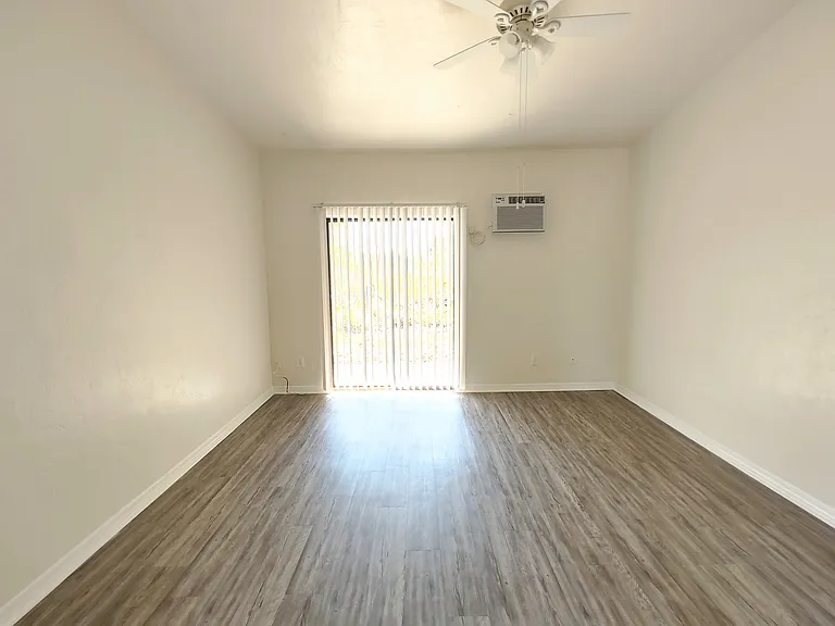 North Pointe Villas — Photo 16