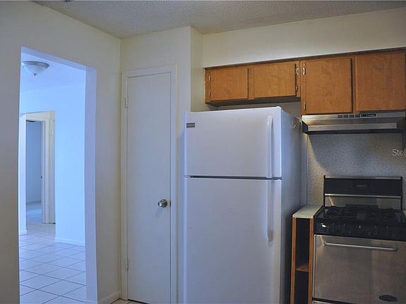 5th image of 5105 Lily St