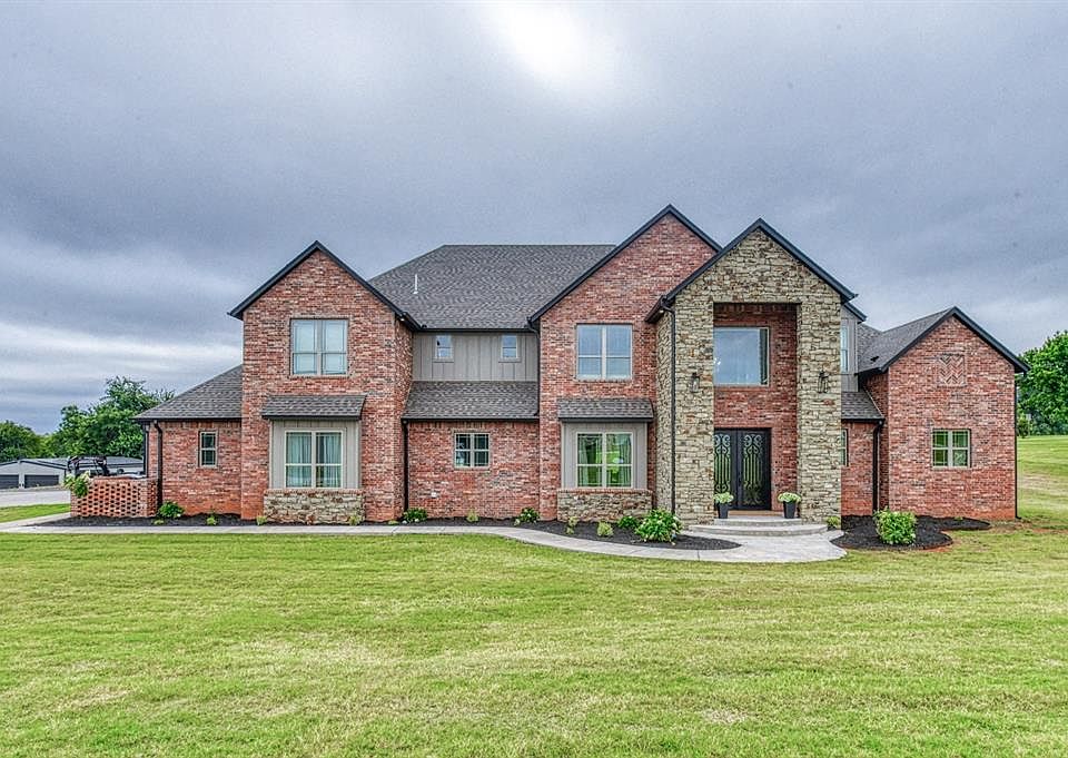 1st image of 3802 Turtle Creek Cir