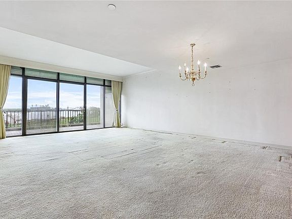 4th image of 123 Walnut St #604