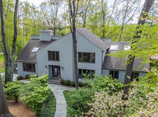 6 Thompson Ct, Morristown, NJ 07960