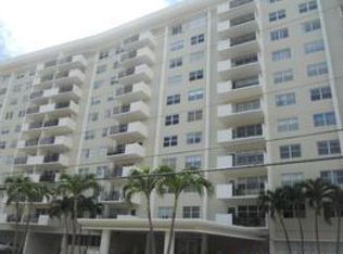 401 Golden Isles Dr #213, Hallandale Beach, FL 33009