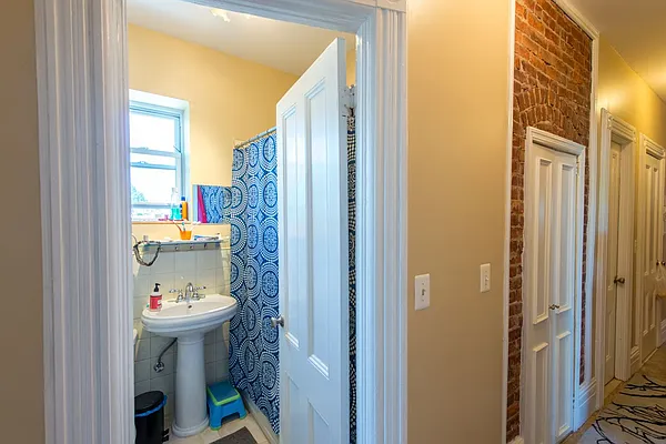 Rented by Donawald Realty INC | media 29