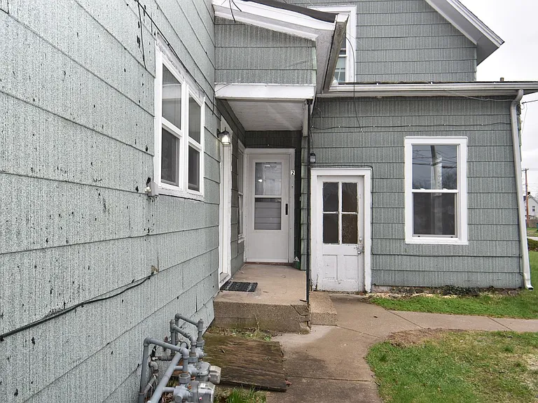 434 W Lawrence St — Photo 13