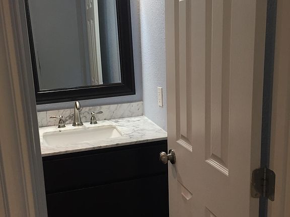 3rd image of 2534 Norway Dr