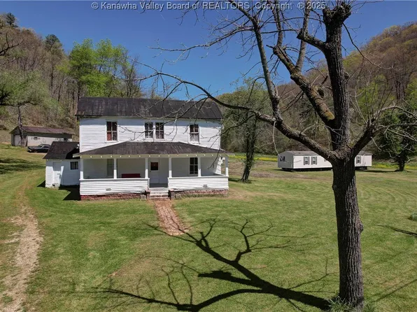 139 & 143 Nine Mile Crk, Midkiff, WV 25540