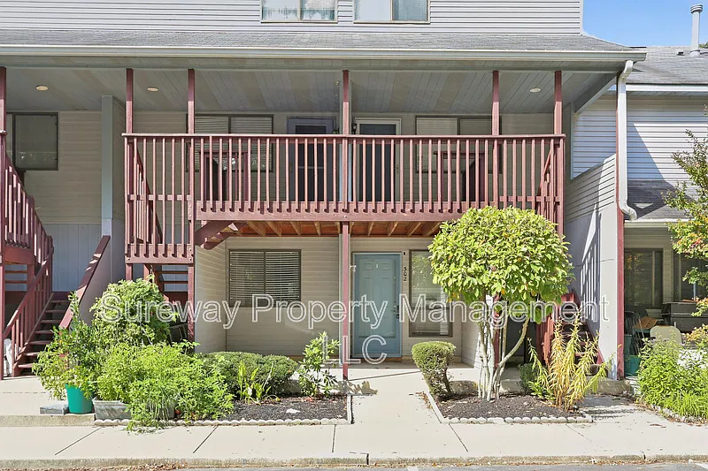 2 bed, 2.0 bath, 1080 sqft, $2,200 — Photo 1