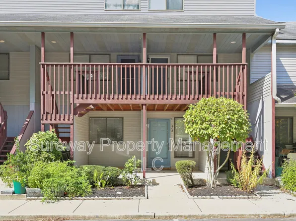 502 Barclay Walk, Cherry Hill, NJ 08034