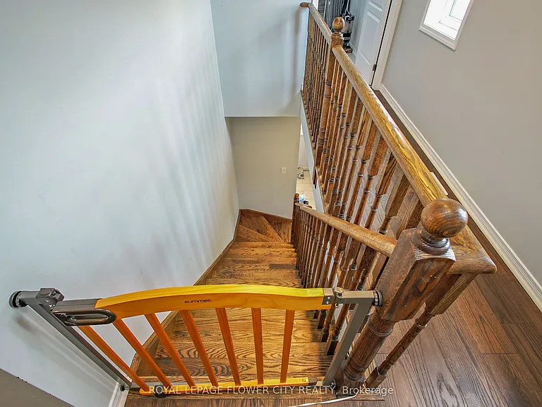 81 Baffin Cres — Photo 23