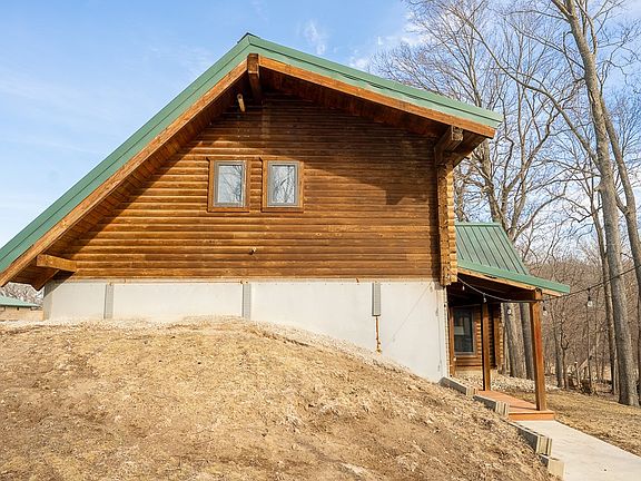 5th image of 1826 Green Ln